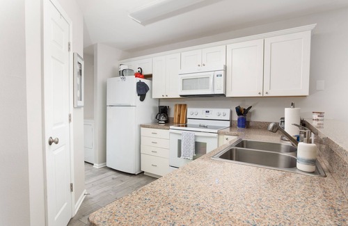 Pawleys Island Condo | Pawleys Island Paradise 2BR 1st Floor, Pools, Beach 3 min, True Blue Golf