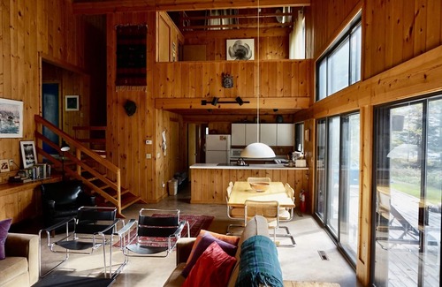 La Pointe House | Payne Cottage - Family Home with Lake Superior Access!