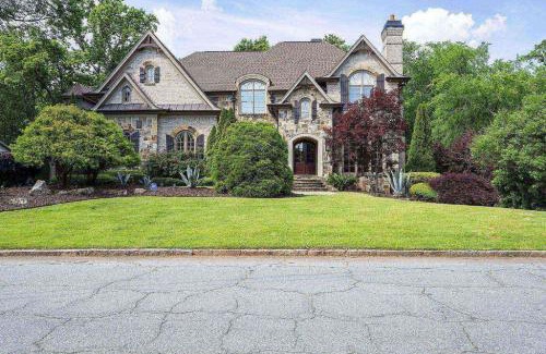 Atlanta House | Paytons Place
