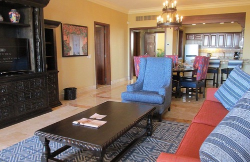 Paraiso Escondido Resort | PB Sunset Beach1-bd/2-ba - sleeps 6. BARGAIN! Must be used before Dec 24th 2023!