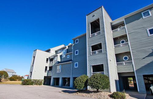Manteo House | PC431, Above the Wake- Canalfront, Community Pool, Tennis courts and MORE!