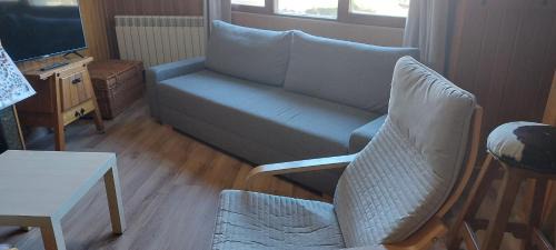 Puebla de Lillo Apartment | Peña del viento a pie de pistas estación San Isidro