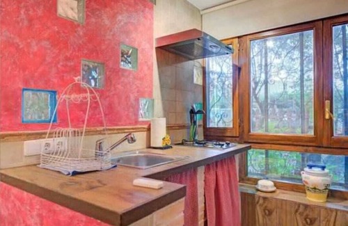 Galapagar Cottage | Peñalara-la casa de Galapagar, romantic stone lodging with fireplace.