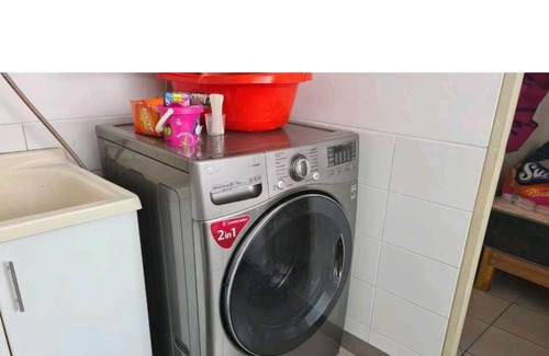 Ate Apartment | Great apartment across Jockey Plaza
