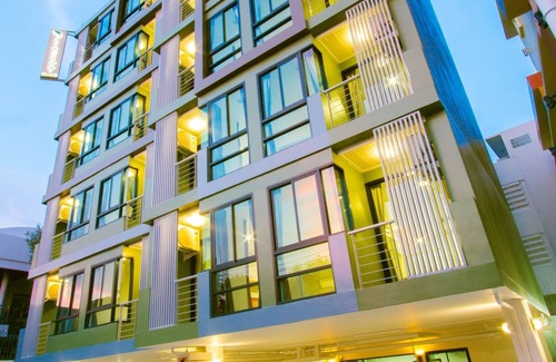 Chom Phon Apartment | Peaberry Place - An Exclusive Stay in the Heart of Ladprao