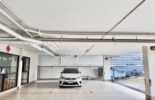 Chom Phon Apartment | Peaberry Place