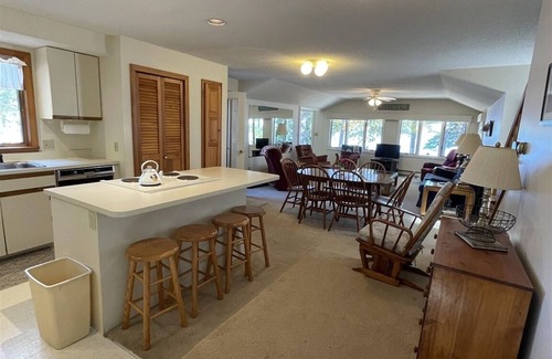 Sebago Cabin | PEABODY POND SHOREFRONT