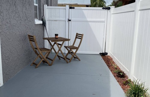 Tampa Apartment | Peace and Love