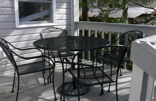 Newland Cottage | PEACE AND TRANQUILITY AWAITS YOU.