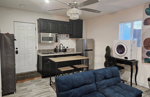 Harbor Gateway North Apartment | Peace and Zen