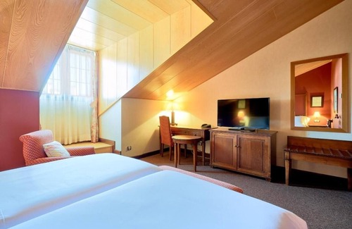 Cebreros Hotel | Peace & Beauty Near Ávila – Elegant Retreat Surrounded by Gardens - 2 Units