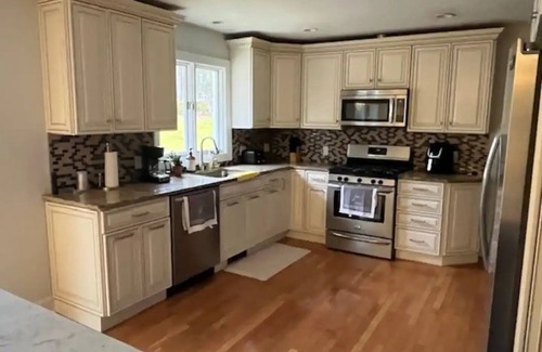Hampton Bays House | Peace in Paradise! 8 minutes to the Shinnecock Hills Golf Club