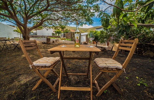 Tabayesco House | Peace in the countryside 1 km from the beach, magnificent views, bbq and free wifi