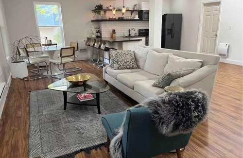 Bushkill House | Peace in the Poconos