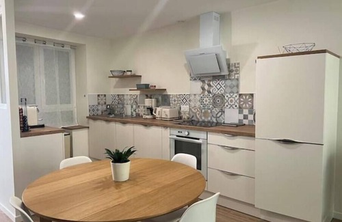 Cosne-Cours-sur-Loire House | Peace & Loire