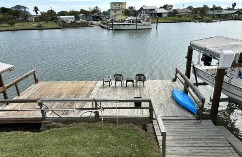 Rockport House | Peace, Love, & Sandy Feet