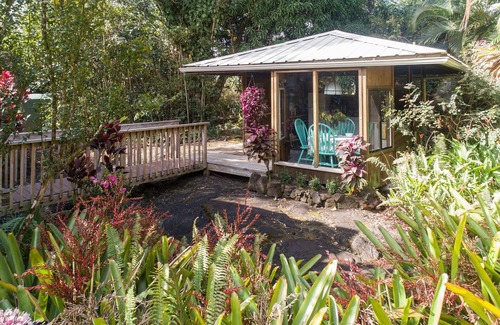Keaau Cabin | Peace Of Paradise 1 Bedroom Cabin by RedAwning