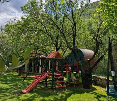 Zrnovnica House | Peace Point