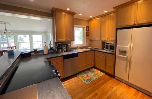 Emory House | Peace, quiet and big bass!