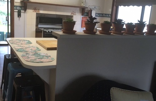 Anakie House | Peace & quiet in a country settting