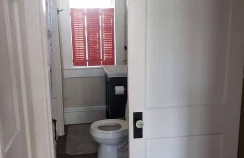 El Reno House | Peaceful 1930 One Bedroom Bungalow