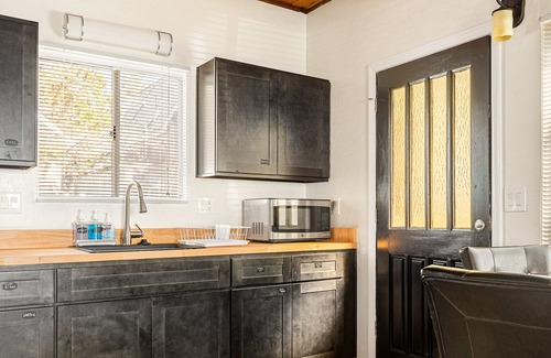 Arrowbear Lake Cabin | Peaceful 2 Bedroom Cabin Perfect for Families