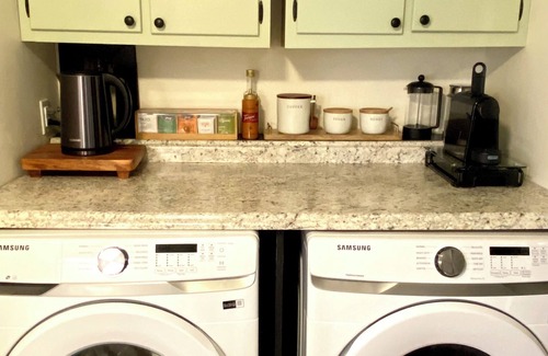 Ithaca Apartment | Peaceful 2 Bedroom Forest Retreat w/Sauna!