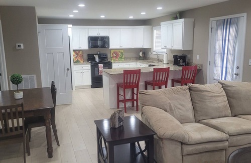 Cave City House | Peaceful 2-bedroom home near Mammoth Cave.