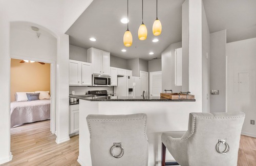 Reno House | Peaceful 2 Bedroom with Pool & Hot Tub in South Reno 2/2