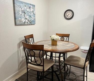 Fresno Apartment | Peaceful 2bed,1bath condo with free parking all yours to enjoy