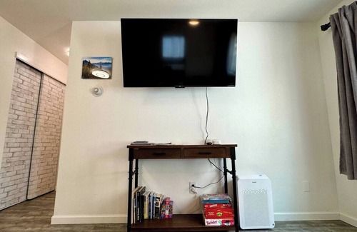 Campbell Park Apartment | Peaceful 2BR, 2BA Central Retreat