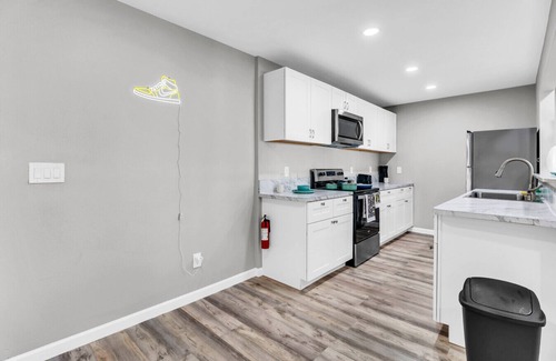 West Arlington Apartment | Peaceful 2BR Getaway Minutes from Downtown Arlington