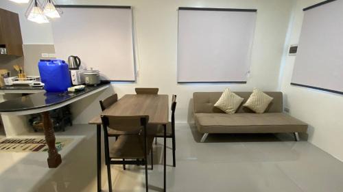 General Santos House | Peaceful 2BR Home in GenSan - AC, WiFi, Netflix, Patio Free Parking