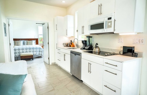 Long Bay Hills House | Peaceful 2BR Ocean Vw Duplex + Private Jacuzzi SUV - Wyakha Duplex 3 & 4