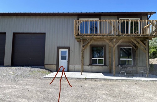 Nanticoke Apartment | Peaceful 3 bedroom apartment on the water