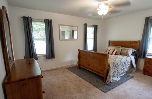Fairburn House | Peaceful 3 Bedroom home near ATL Airport