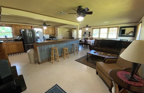 Perkins House | Peaceful 3-bedroom house in the country with stocked pond
