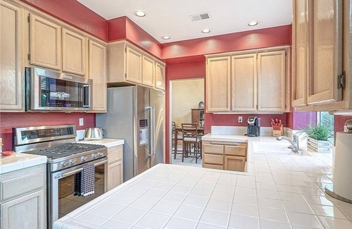 Aliso Viejo House | Peaceful 3 bedroom house with a hot tub