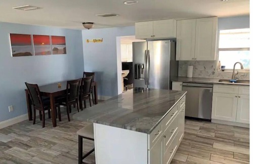 Apollo Beach House | Peaceful 3 bedroom home with pool.