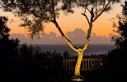 Urbanizacion el Rosario Villa | Peaceful 4-bedroom Marbella villa. Outstanding views, grand piano, large garden.