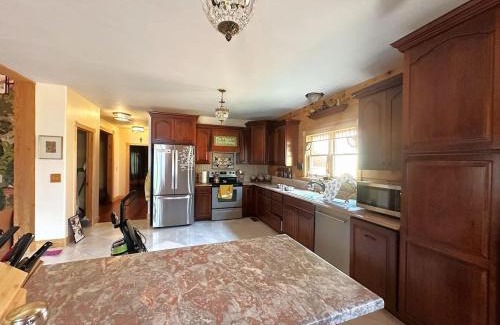 Basalt House | Peaceful 4-BR Retreat Near Ruedi Reservoir