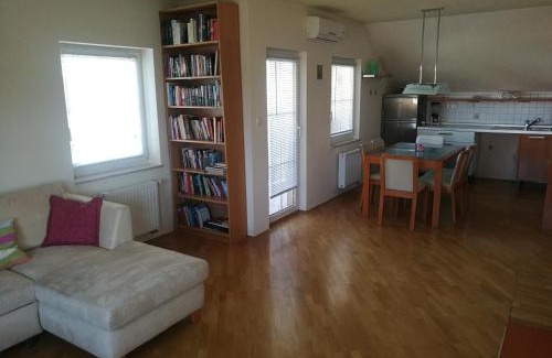 Maribor Apartment | Peaceful 4-room house in Maribor - bike-friendly