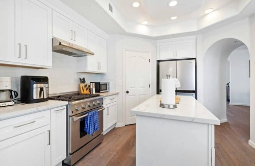 Malibu House | Peaceful 4BR w/Ocean Views | Surrounded by Nature
