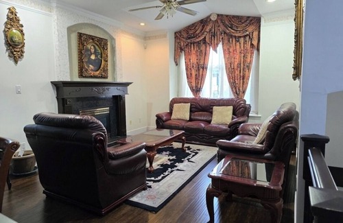 Newton House | Peaceful 5-bedroom House with WiFi in Surrey Central