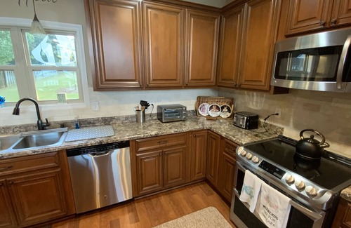 Jackson House | Peaceful 5 Bedroom Jackson Lake home on a quiet cove