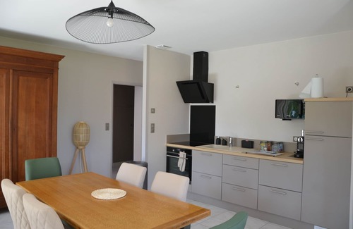 Cumieres Apartment | Peaceful accommodation in a private garden