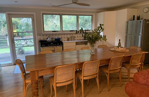Cedar Brush Creek House | Peaceful acreage with creek, on country lane, far from traffic one hour Sydney