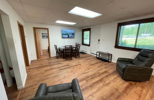 Kalifornsky Apartment | Peaceful Acres Triplex One - Lighthouse Inn - Soldotna, Alaska