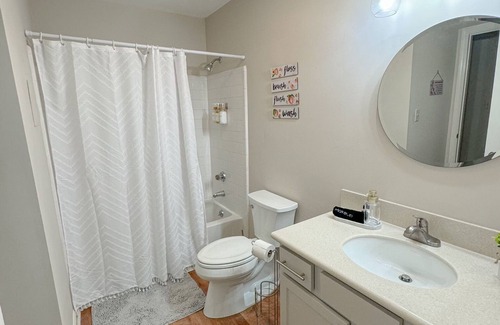 Alpharetta Condo | Peaceful and cozy condo close to the best restaurants and shopping !
