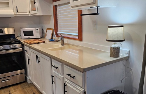 Bangor House | Peaceful and cozy newly remodeled mobile home, just 10 miles from South Haven!